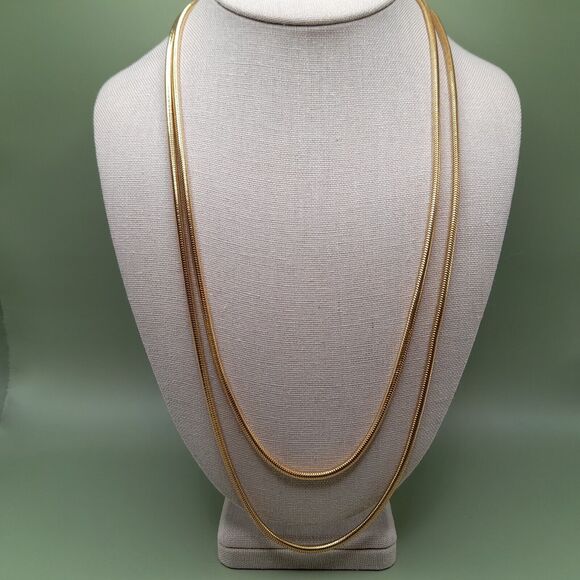 Vintage Monet Gold Plated Necklace 52 Inch Sister Clasp - Picture 11 of 12